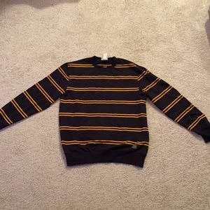 Crewneck